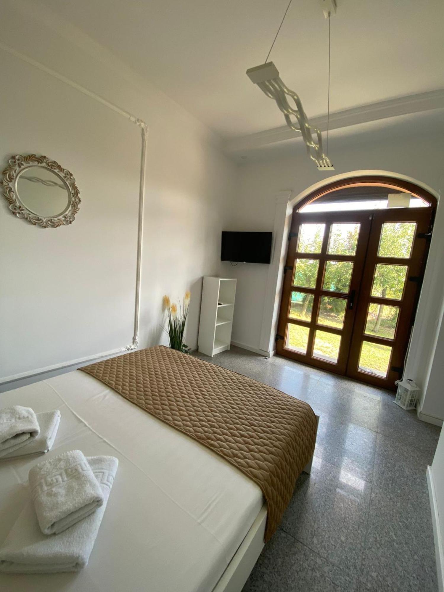 Ami Residence Bucharest Airport&Therme&Parking أوتوبين المظهر الخارجي الصورة